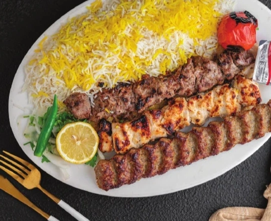 مشاوي مشكلة (1 شخص) مع أرز أو بطاطس